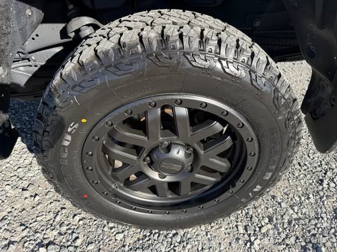 Used 2017 Toyota Tundra SR5 image 16