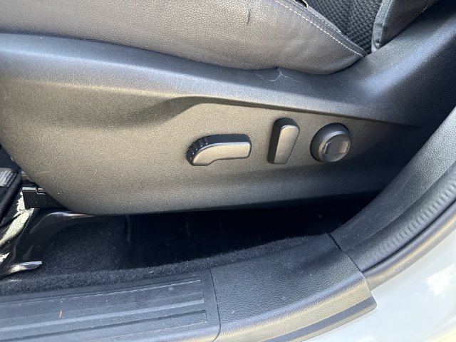 Used 2019 Subaru Forester Premium w/ All-Weather Package AWD/4WD image 18