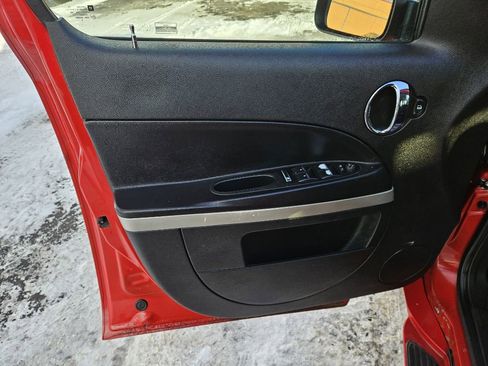 Used 2009 Chevrolet HHR LT w/ LT Preferred Equipment Group image 13