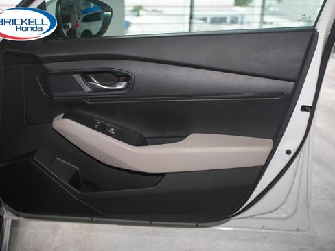Used 2025 Honda Accord LX image 14
