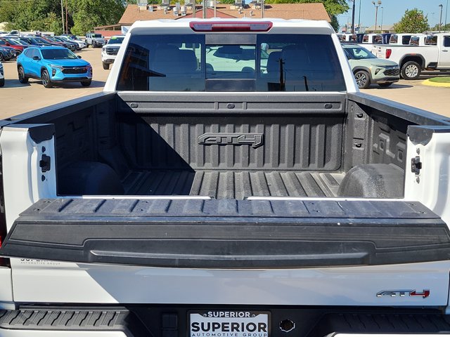 Used 2023 GMC Sierra 1500 AT4 w/ AT4 Premium Package AWD/4WD image 6
