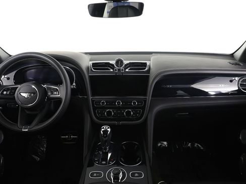 Certified 2023 Bentley Bentayga Extended Wheelbase image 4