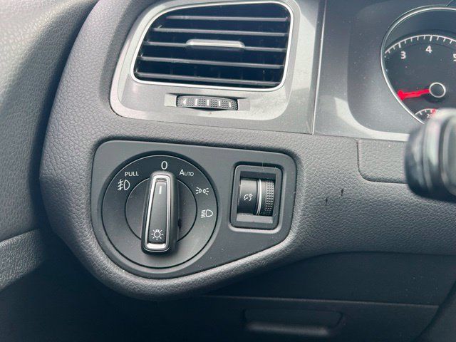 Used 2017 Volkswagen Golf Alltrack SE AWD/4WD image 23