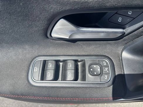 Used 2022 Mercedes-Benz CLA 250 image 18