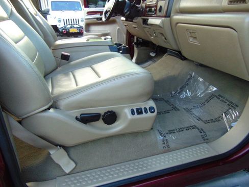 Used 2005 Ford F250 Lariat image 12