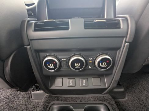 New 2026 Land Rover Defender 130 X-Dynamic SE AWD/4WD image 13