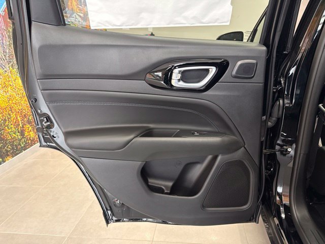 New 2026 Jeep Compass Limited w/ Sun, Sound & Navigation Group AWD/4WD image 40