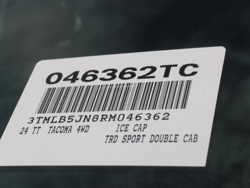 Certified 2024 Toyota Tacoma TRD Sport w/ TRD Sport Upgrade Package AWD/4WD image 33