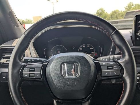 Used 2024 Honda Pilot TrailSport image 22