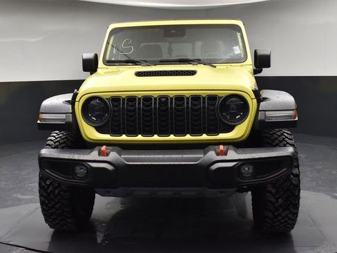 Used 2024 Jeep Gladiator Mojave w/ Technology Group image 3