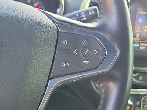 Certified 2022 Chevrolet Traverse High Country FWD image 29