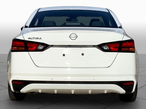 Used 2024 Nissan Altima 2.5 S image 5