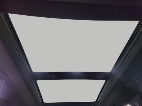 Certified 2022 Cadillac XT6 Sport w/ Technology Package image 26