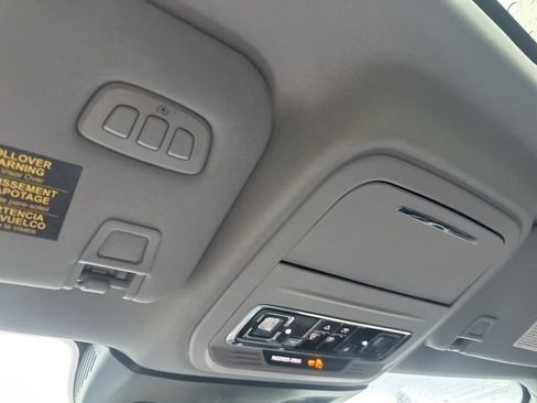 Used 2021 Lincoln Corsair AWD w/ Premium Package image 41