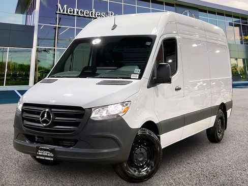 Used 2026 Mercedes-Benz Sprinter 2500 image 8