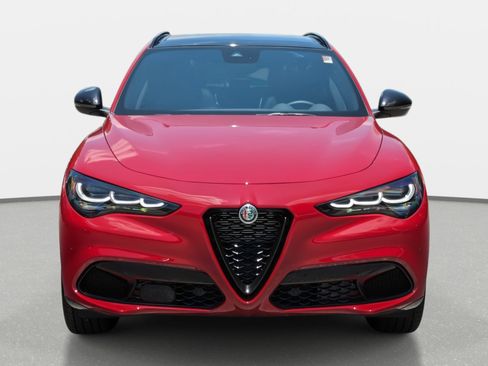 New 2024 Alfa Romeo Stelvio Veloce image 2