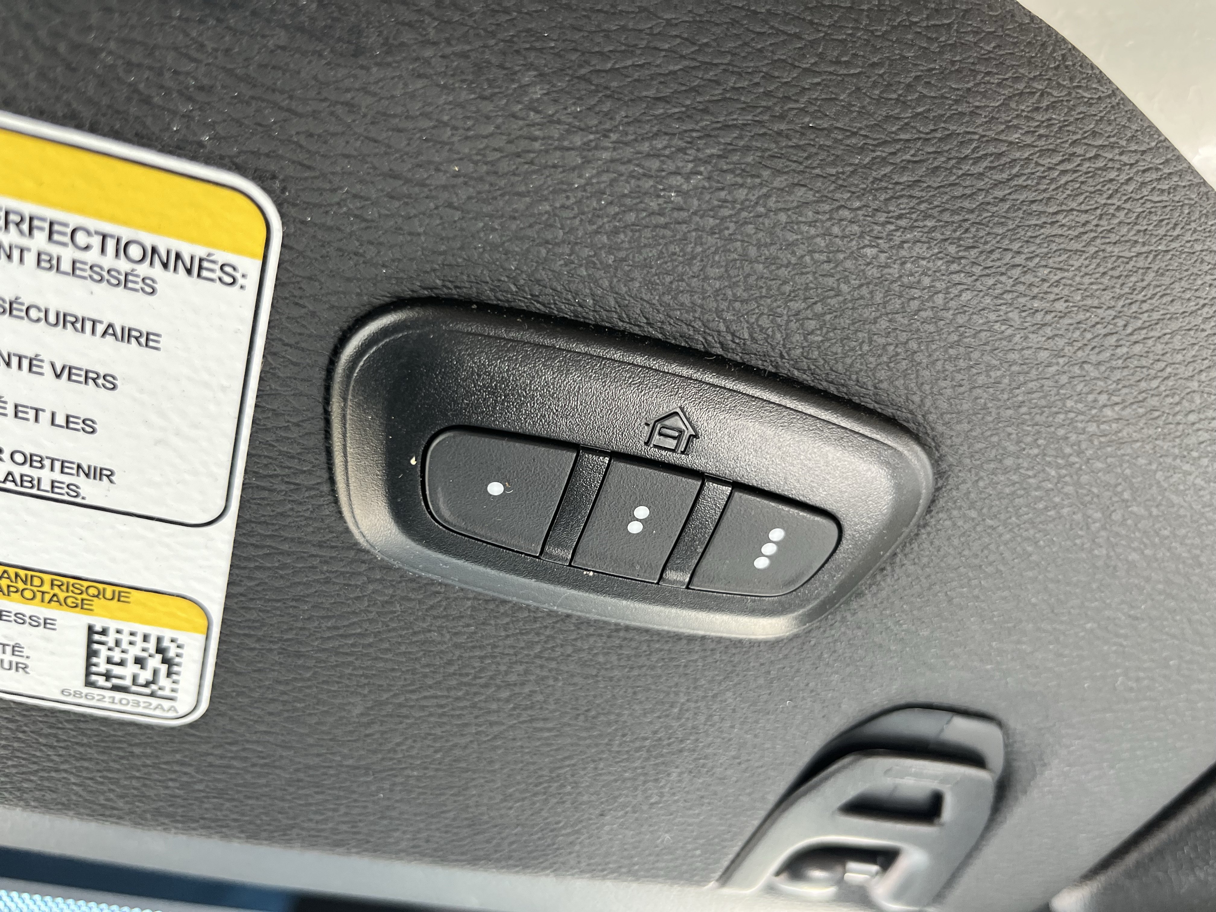 Used 2024 Jeep Wrangler Unlimited AWD/4WD image 32