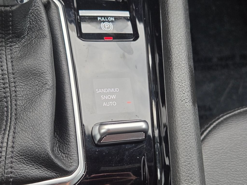 Used 2025 Jeep Compass Limited AWD/4WD image 29