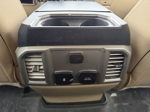 Used 2017 Ford F250 Lariat w/ Lariat Value Package image 10