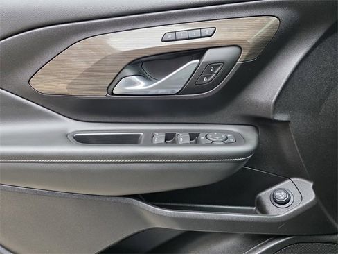 Used 2024 GMC Terrain Denali w/ Denali Premium Package image 19