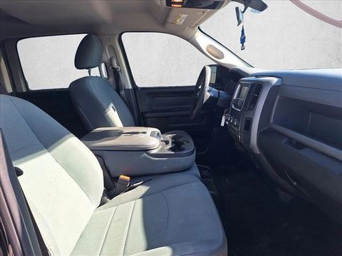 Used 2018 RAM 1500 Express image 16