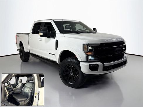 Used 2022 Ford F350 Lariat w/ Tremor Off-Road Package AWD/4WD image 2