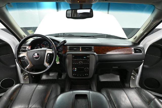 Used 2013 GMC Yukon XL SLT AWD/4WD image 18