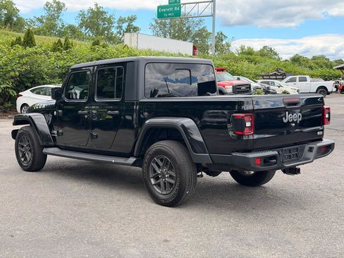 Used 2021 Jeep Gladiator Overland w/ Popular Equipment Package AWD/4WD image 7