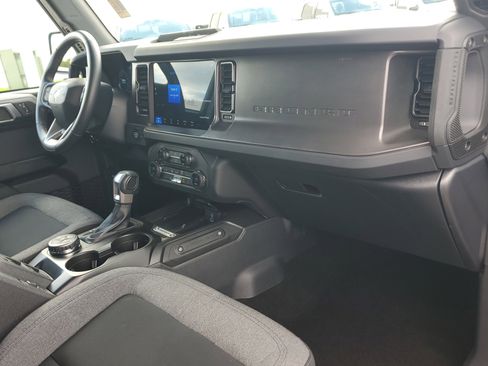 Used 2025 Ford Bronco Big Bend image 19