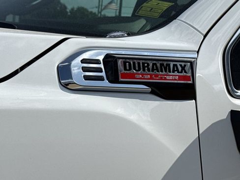 New 2026 GMC Sierra 2500 SLT w/ SLT Premium Package AWD/4WD image 16