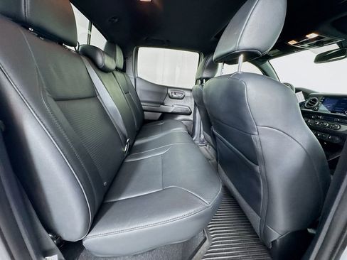 Used 2021 Toyota Tacoma TRD Off-Road w/ TRD Premium Off Road Package image 30