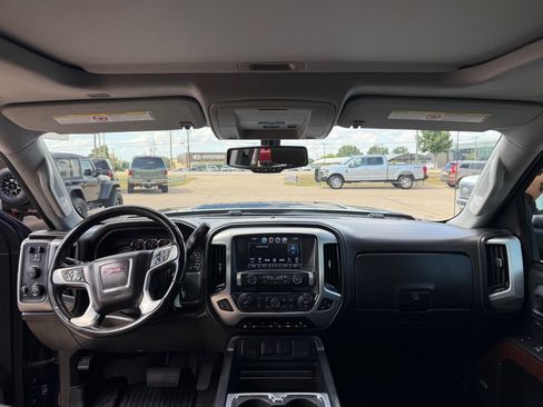 Used 2019 GMC Sierra 2500 SLT AWD/4WD image 23