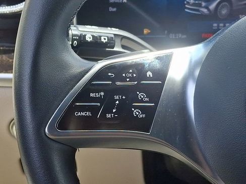 Used 2025 Mercedes-Benz GLC 350e 4MATIC image 24