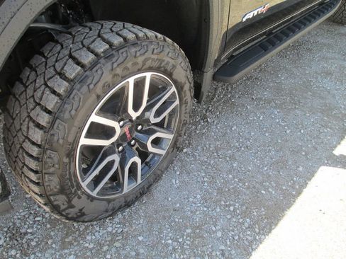 New 2026 GMC Sierra 1500 AT4 AWD/4WD image 12