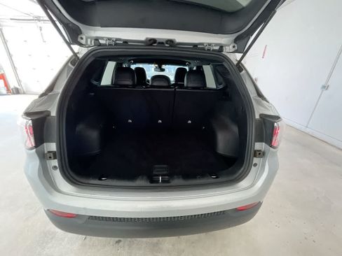 Used 2025 Jeep Compass Latitude AWD/4WD image 22