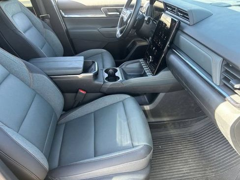 Used 2026 GMC Terrain AT4 w/ Convenience Package III AWD/4WD image 13