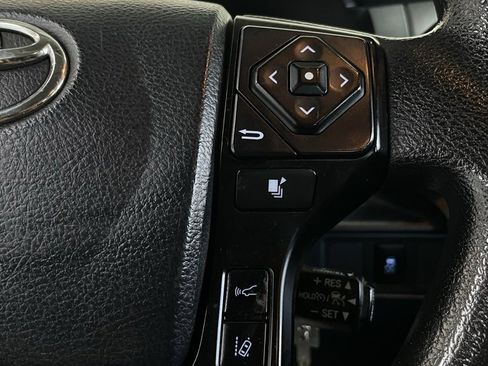 Used 2019 Toyota Tundra SR image 31