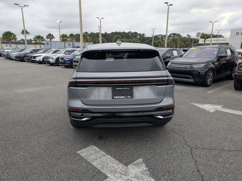 Used 2024 Lincoln Nautilus Premier w/ Equipment Group 102A image 5