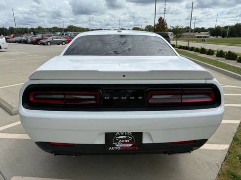 Used 2016 Dodge Challenger R/T Plus image 7