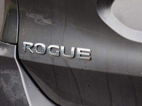Used 2019 Nissan Rogue SV w/ Premium Package AWD/4WD image 29