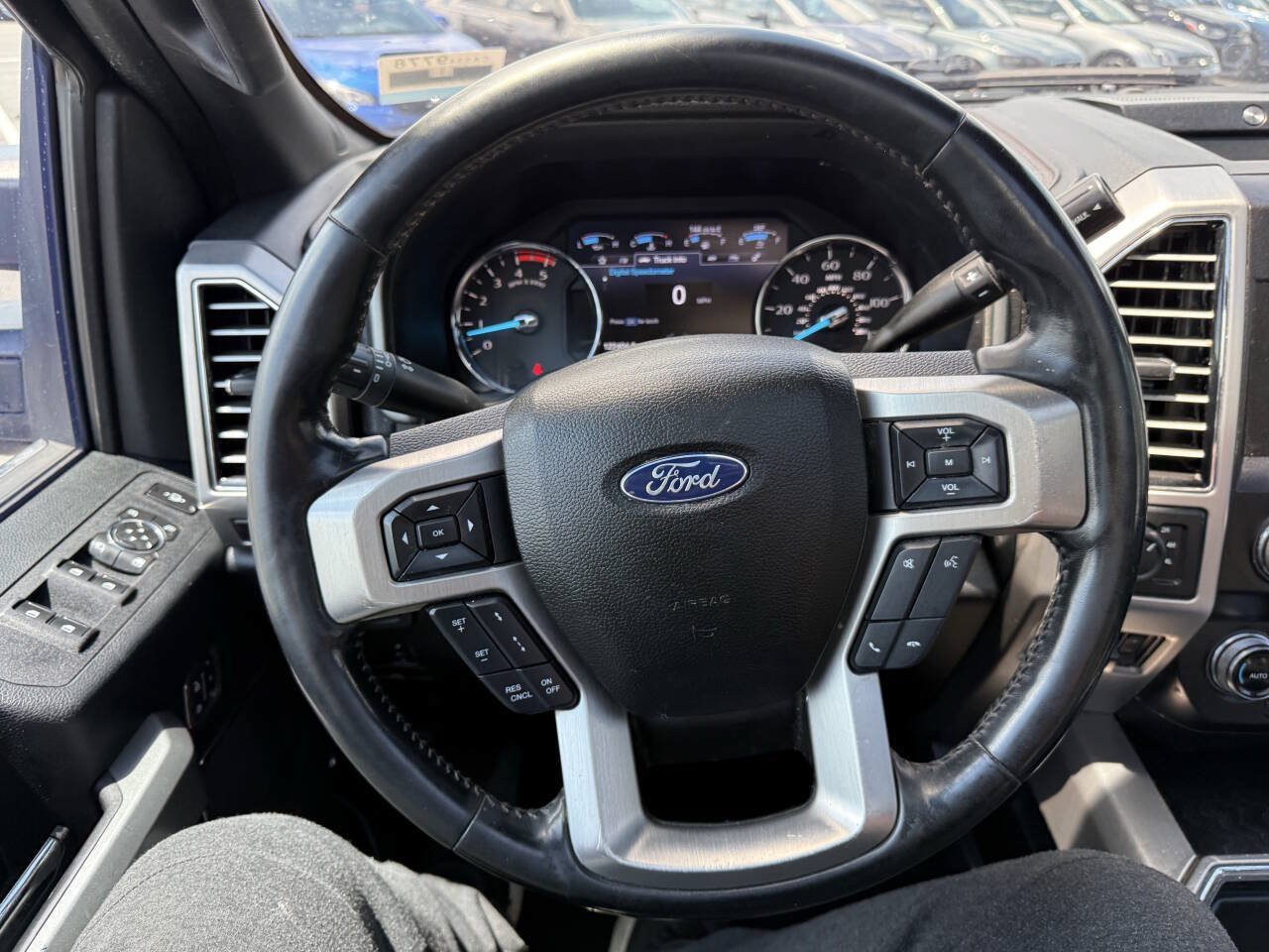 Used 2019 Ford F250 Platinum w/ Platinum Ultimate Package AWD/4WD image 22