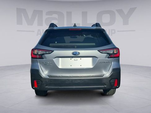 Used 2020 Subaru Outback Premium image 4