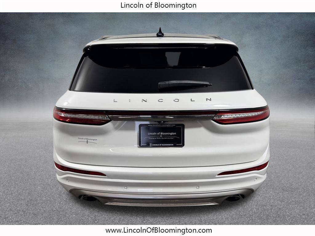 Used 2022 Lincoln Corsair AWD w/ Premium Package image 7
