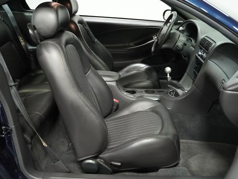 Used 2001 Ford Mustang Bullitt GT image 38