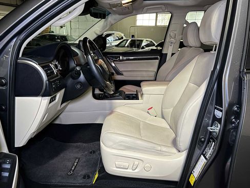 Used 2023 Lexus GX 460 Premium w/ Premium Plus Package image 25