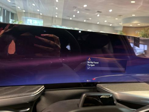 New 2025 Cadillac Escalade IQ Luxury 2 image 16