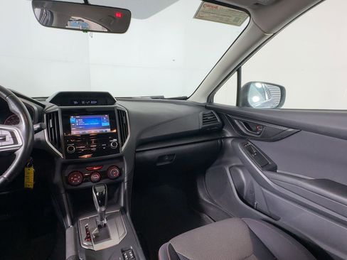 Used 2019 Subaru Crosstrek 2.0i Premium image 25