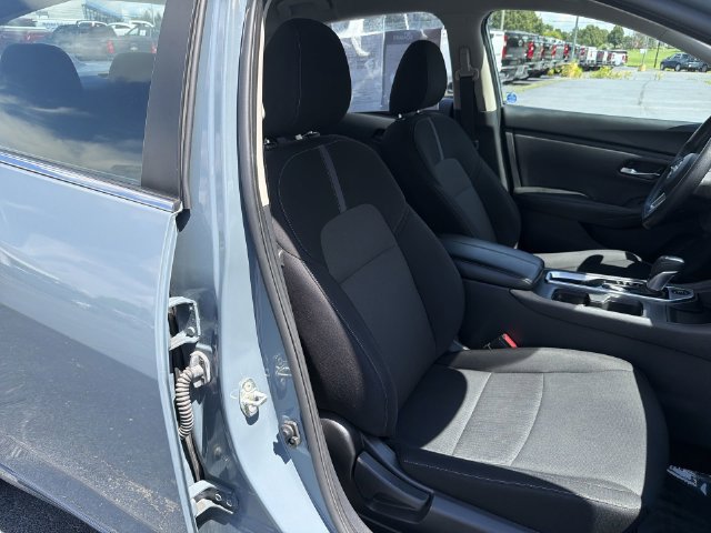 Used 2024 Nissan Sentra SV FWD image 19