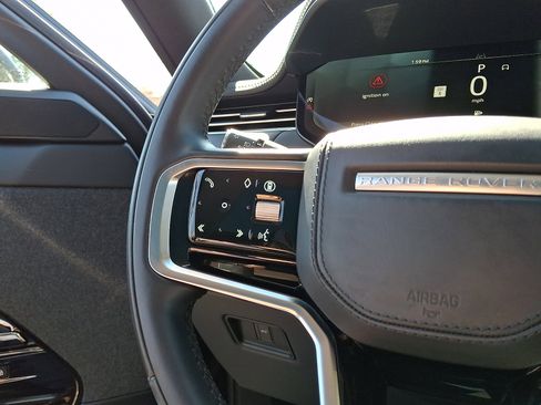 Used 2024 Land Rover Range Rover Sport SE image 21