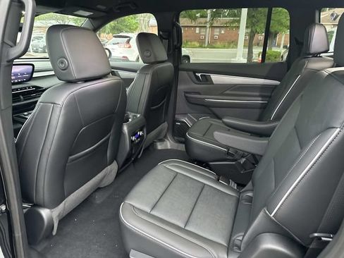 New 2026 Buick Enclave Preferred w/ Power Package FWD image 10